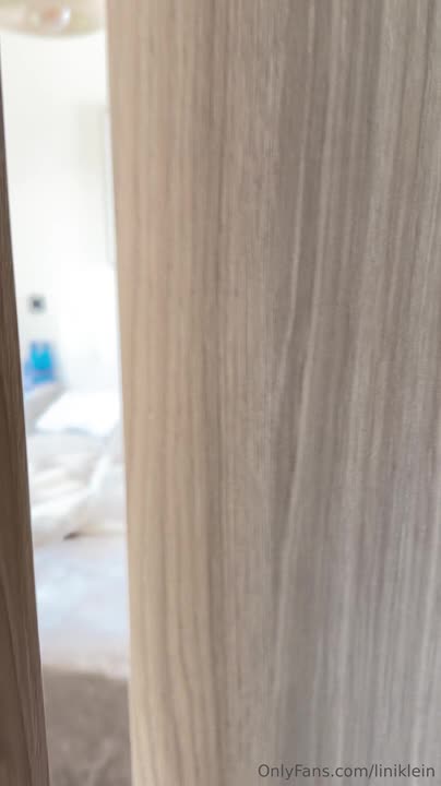 littlelini — Nude In Bedroom, 10:51 thumbnail