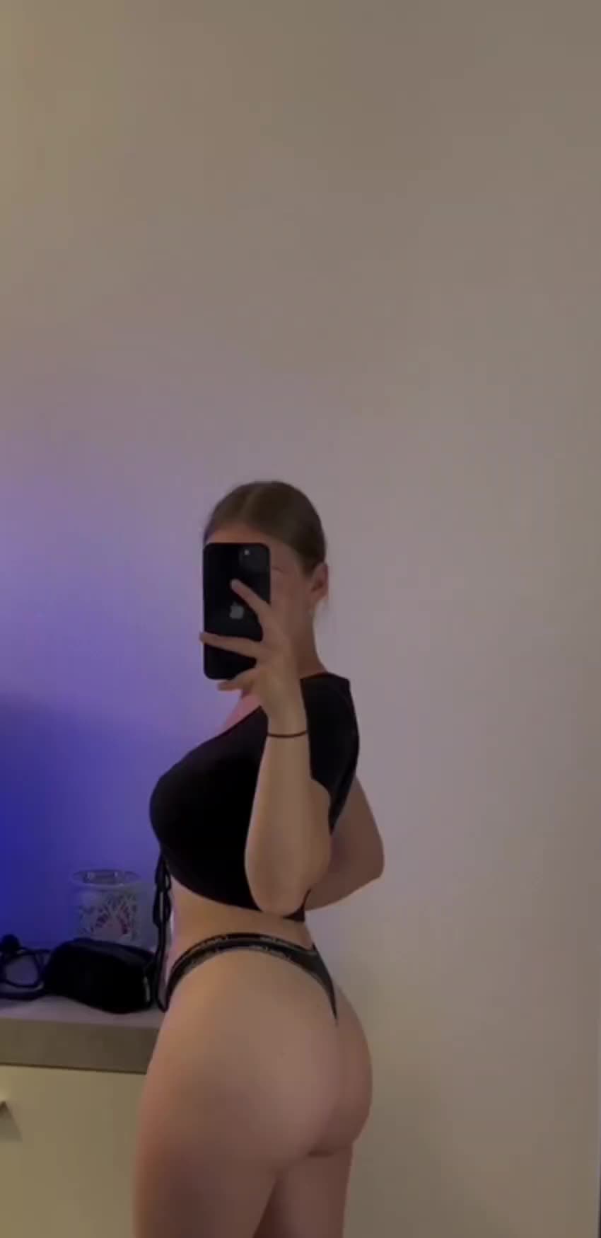 Video #1663396 thumbnail