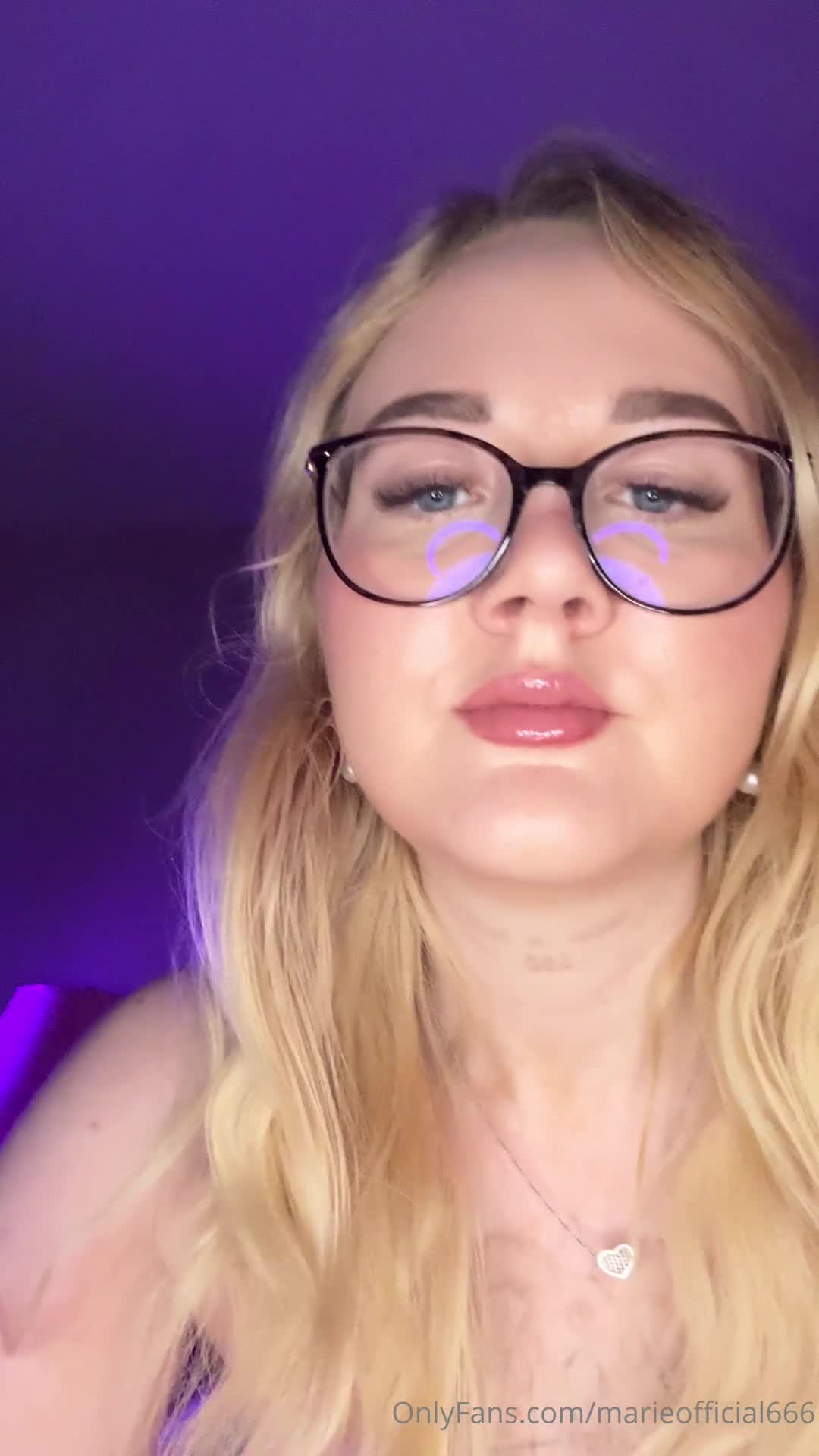 marieofficial666 — Nude In Bedroom, 4:10 thumbnail