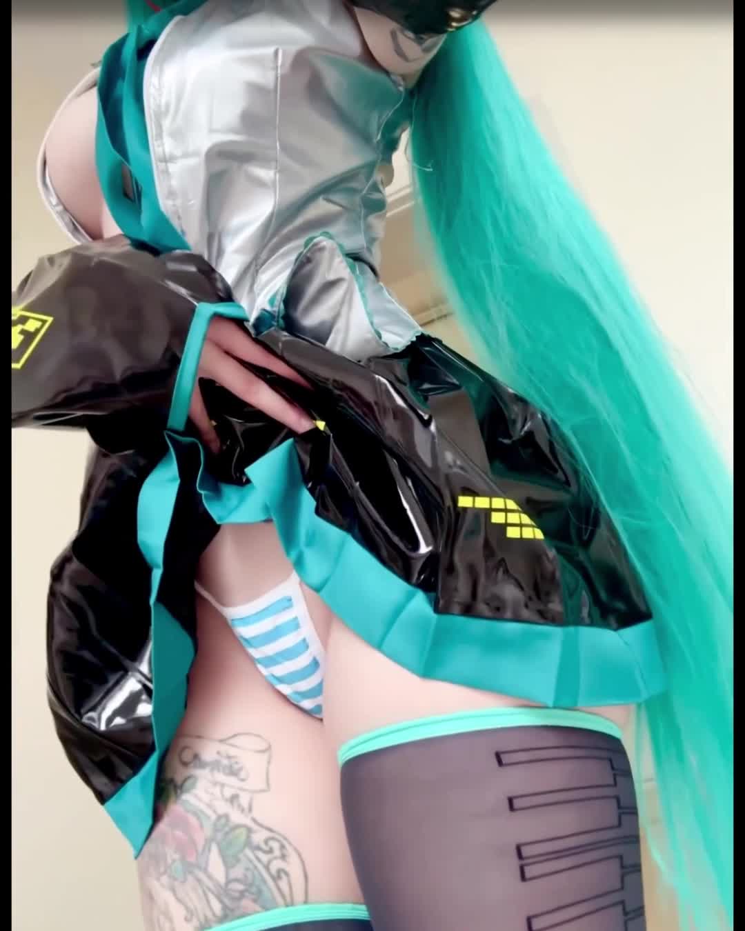 Video 1666130 from frauleinmilk / suisaiuwu