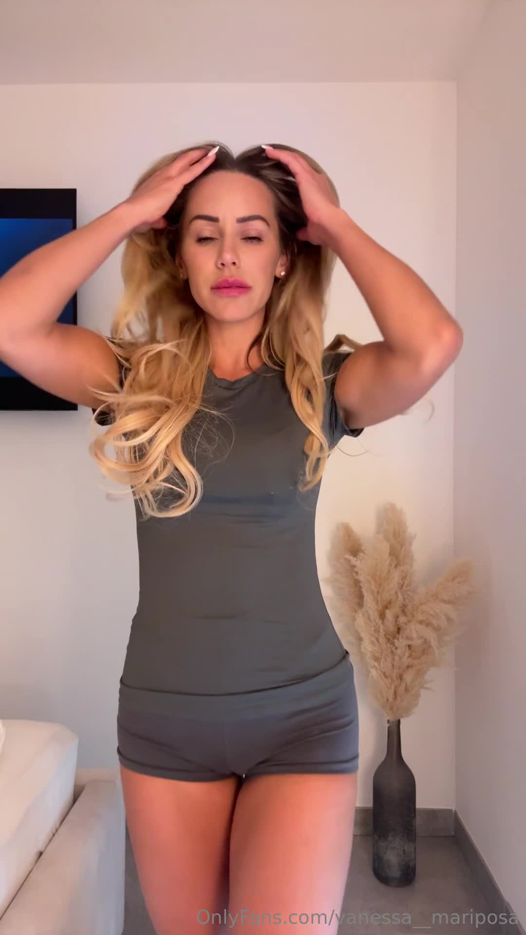 Vanessa Mariposa — Blue Bra And Panties In Bedroom thumbnail