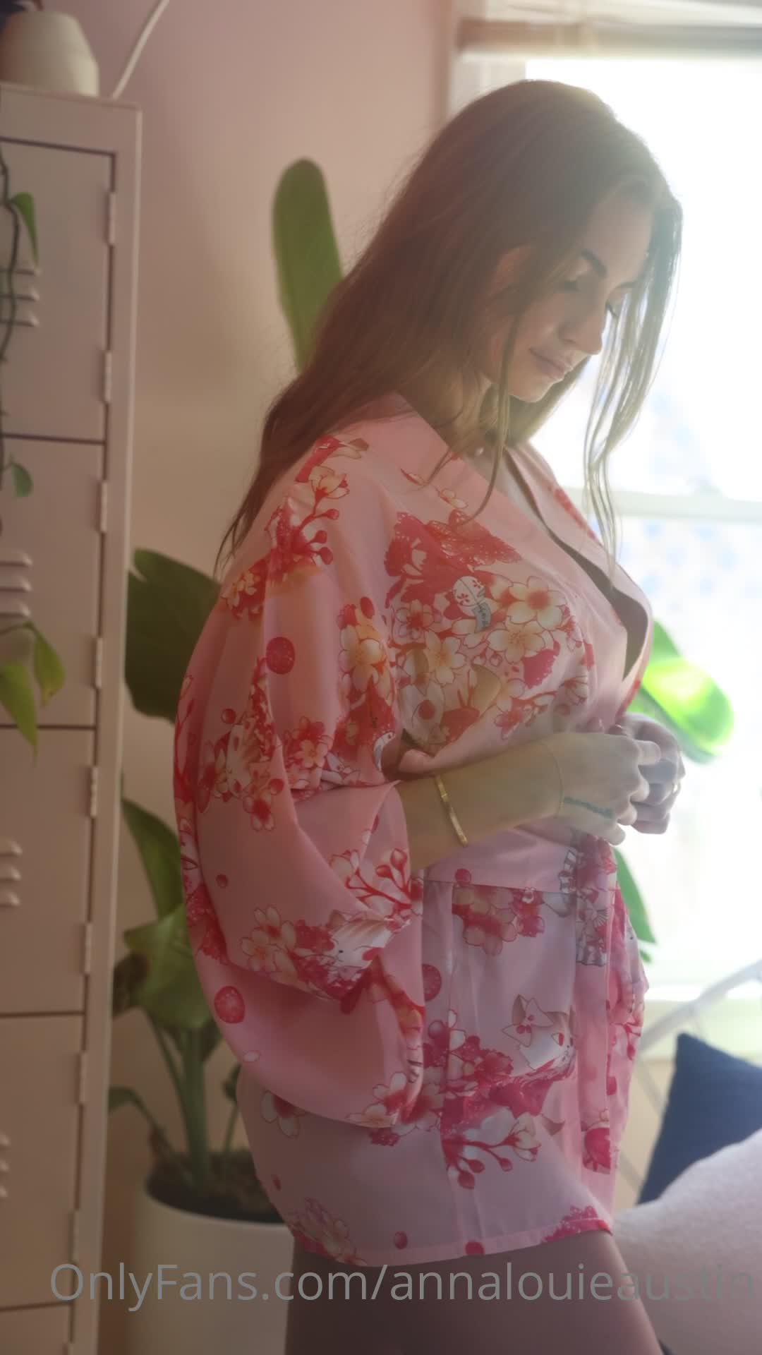 Video 1668211 from Anna Louise Austin