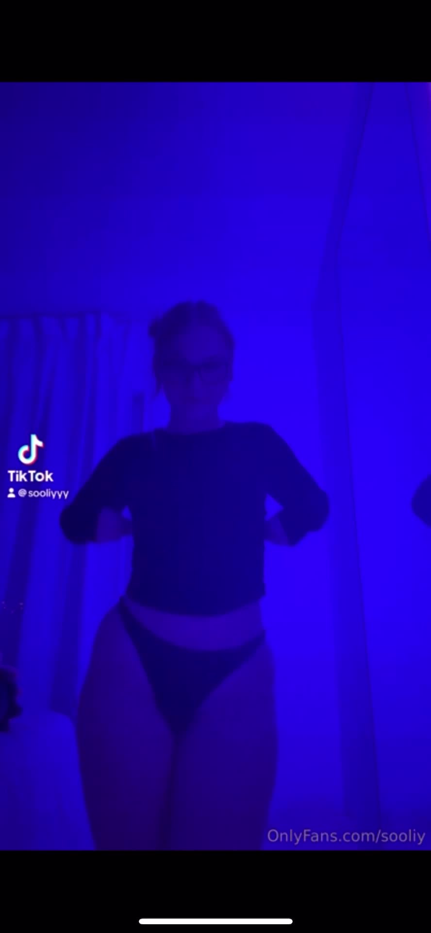 Video 1668920 from Sophie_mzt