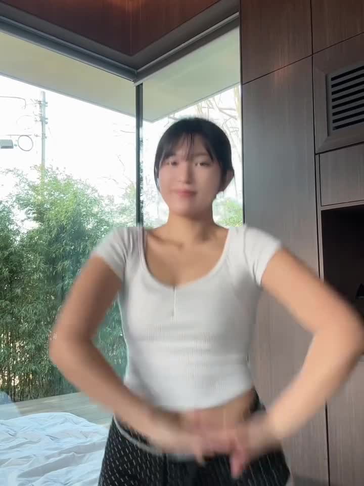 Video 1669328 from Heeheemoon / moon_nyang_