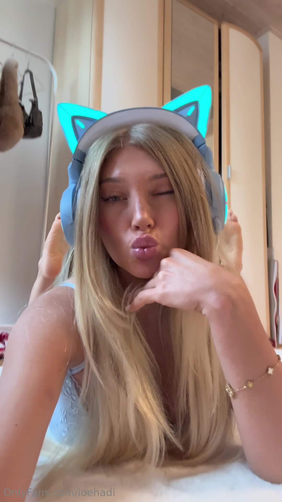 Video 1672381 from Loenihadi