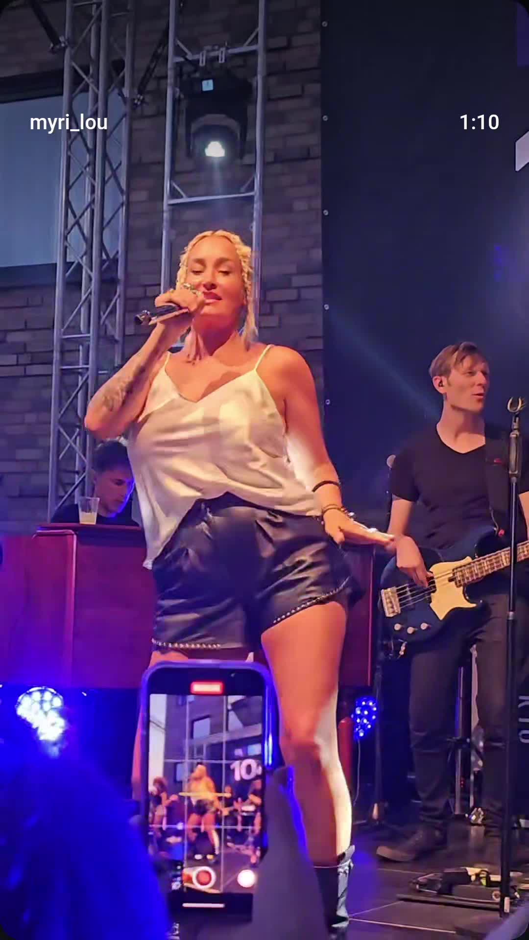 Video 1675363 from Sarah Connor