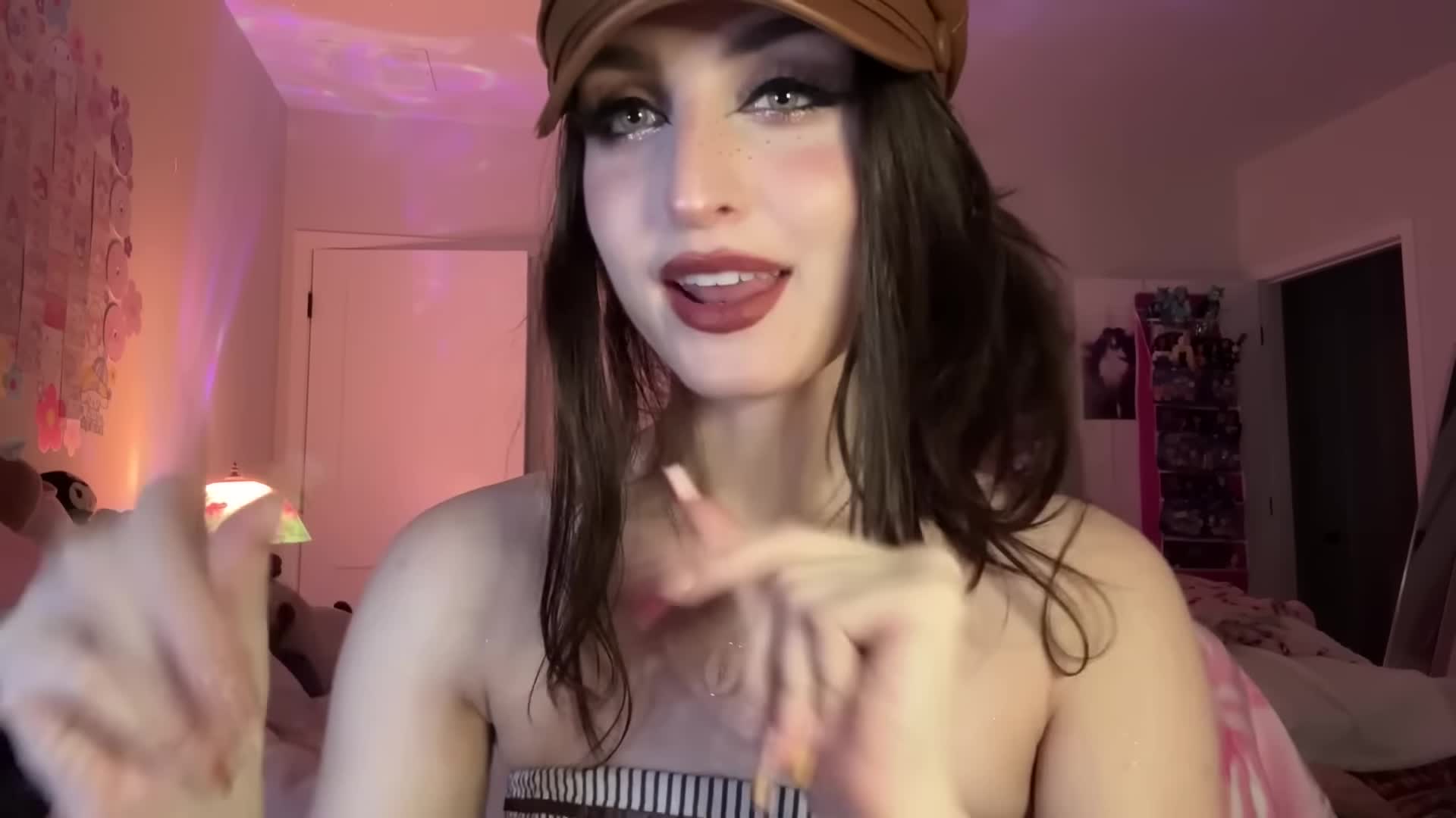 Video 1676634 from beebee ASMR