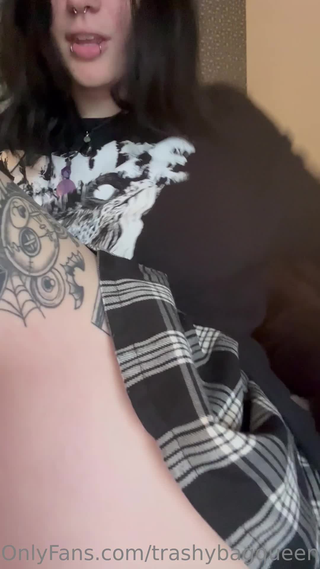 Video 1677220 from trashybagqueen
