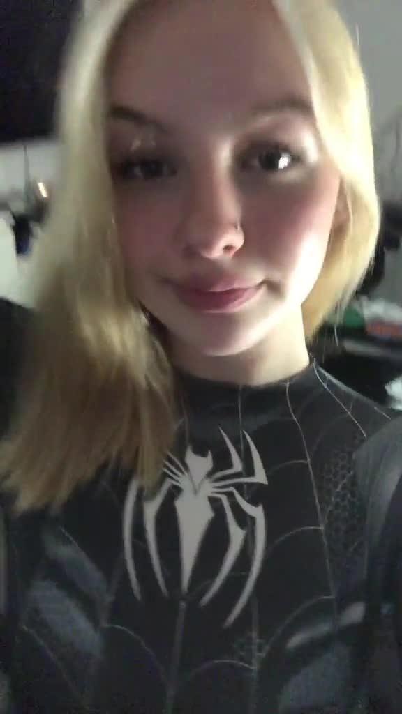 Video 1677432 from Sophie_mzt
