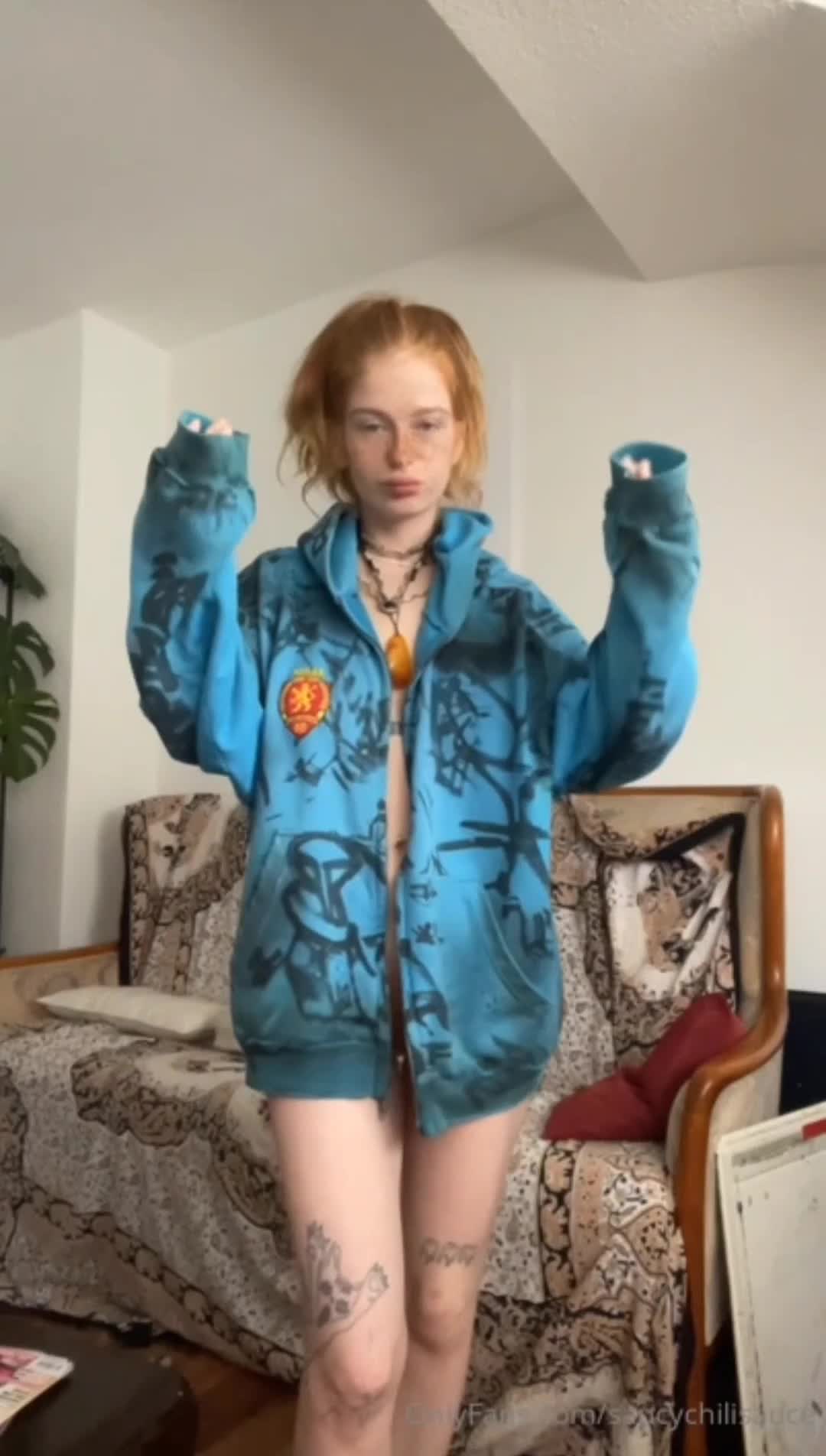 Saucychilisauce — Nude In Bedroom, 0:11 thumbnail
