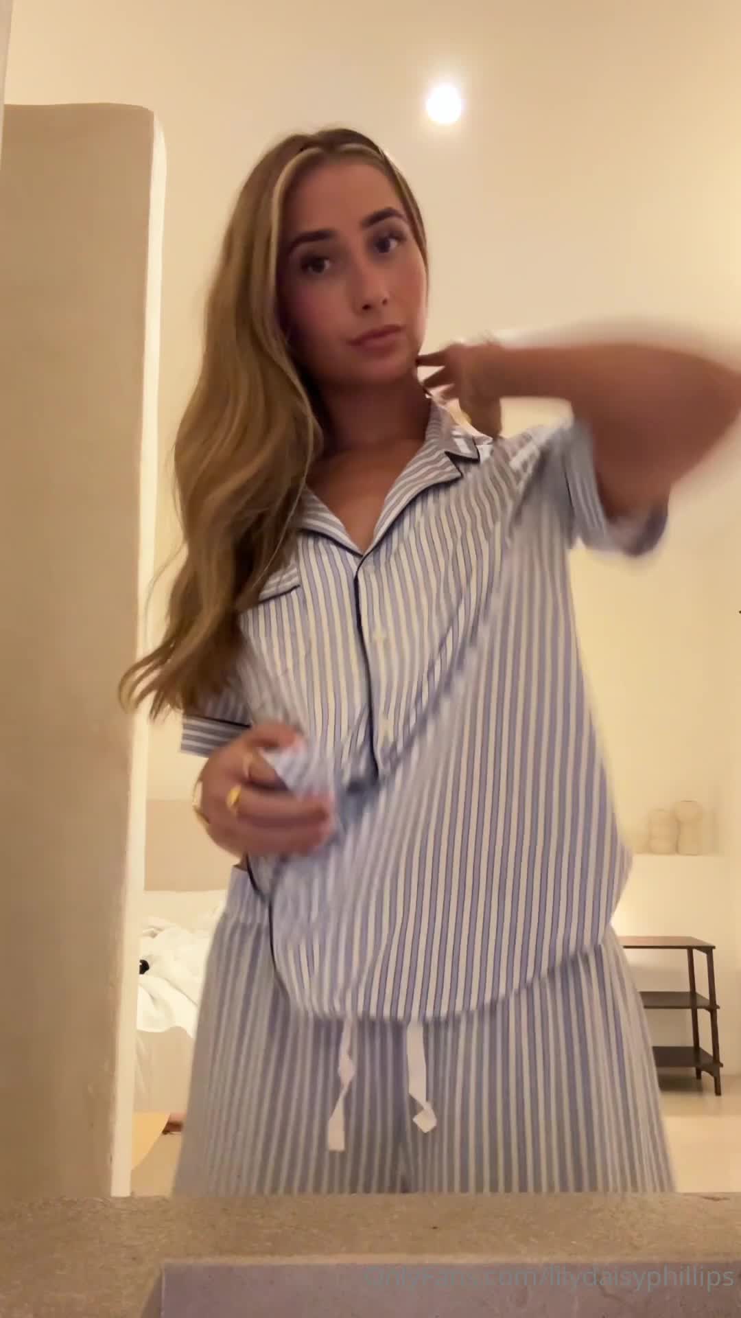 Video 1679009 from Lillian Phillips
