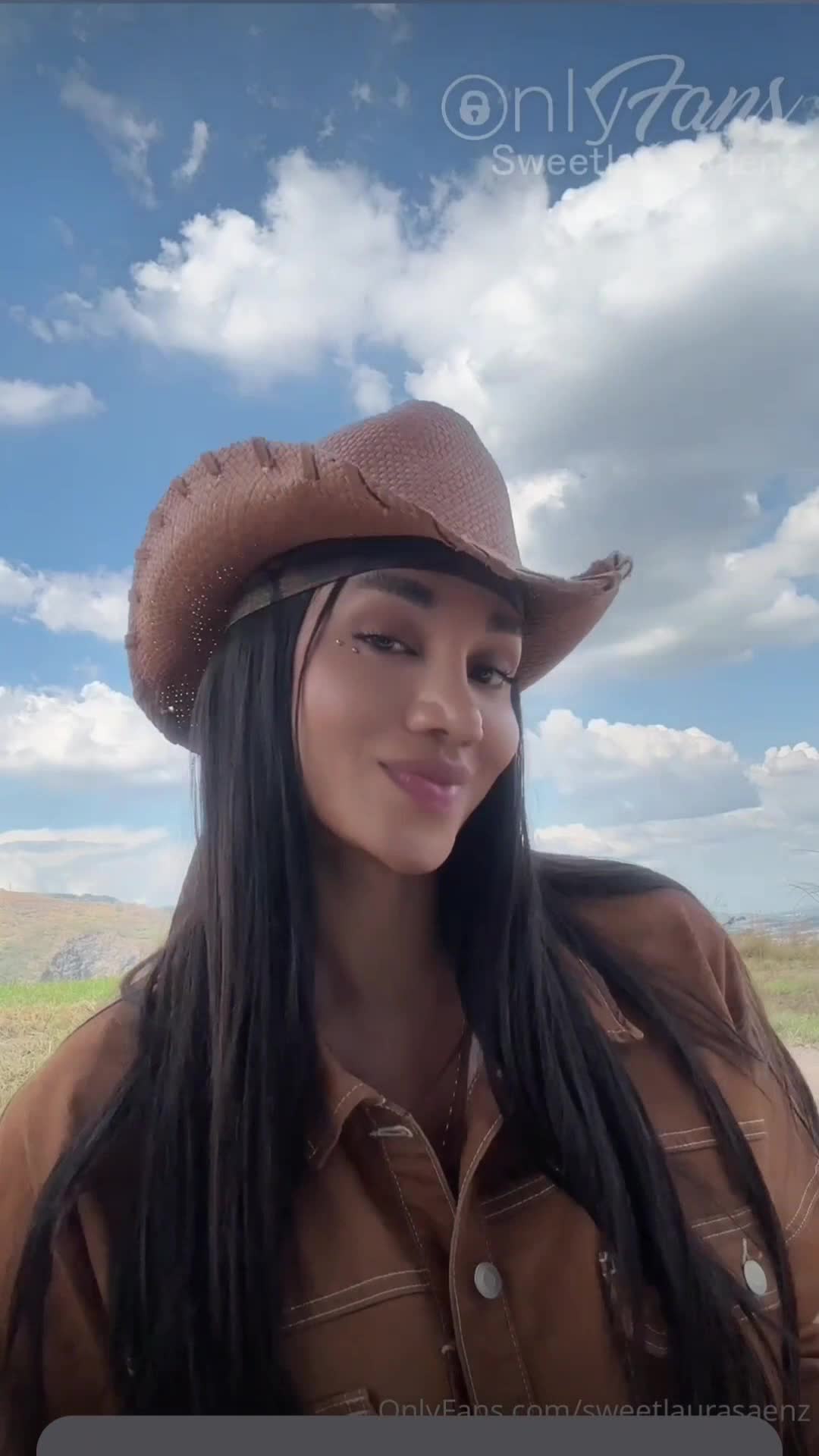 Video 1679531 from Laura Saenz