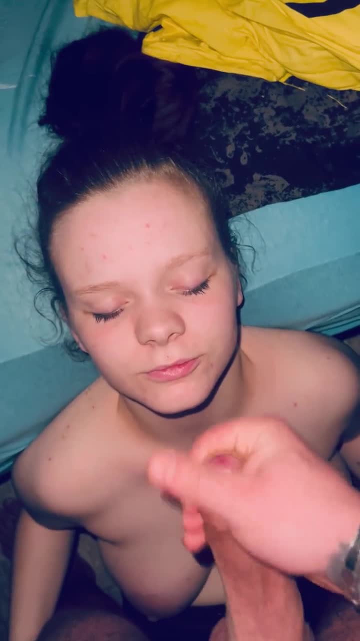 SchwangereDeutsche — Nude In Bedroom, 0:57 thumbnail