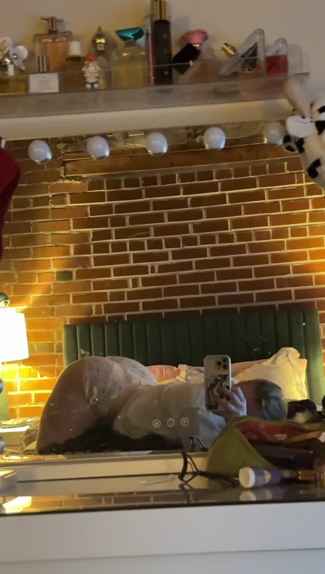 Video #1690834 thumbnail