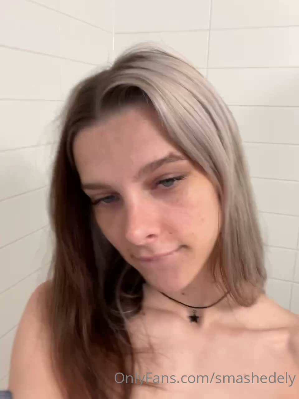 Video 1693928 from Smashedely
