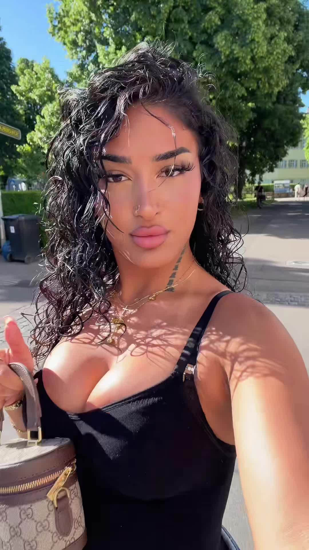 Video 1695223 from Vinoschh