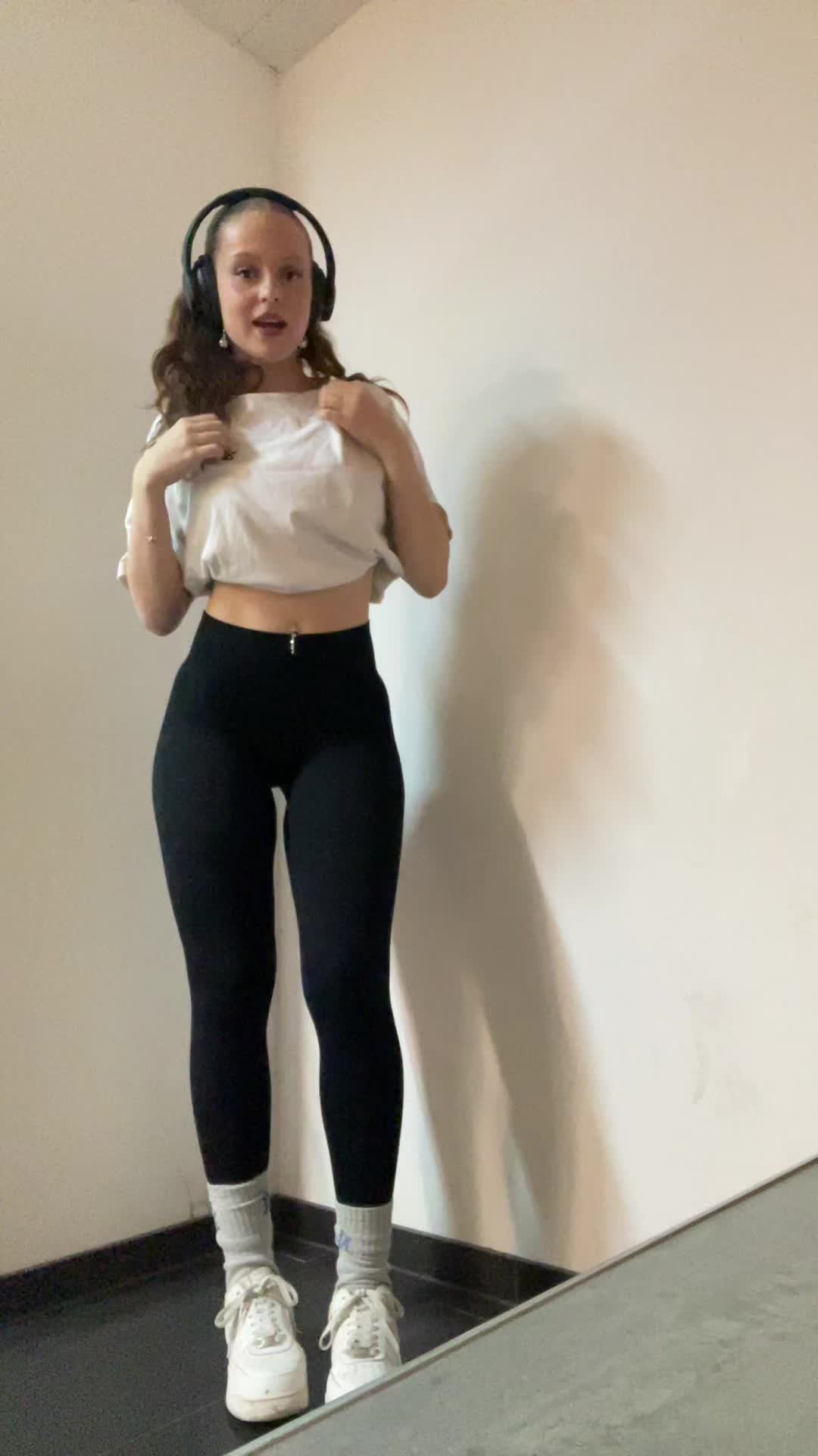 Video 1696245 from mayaa.zr