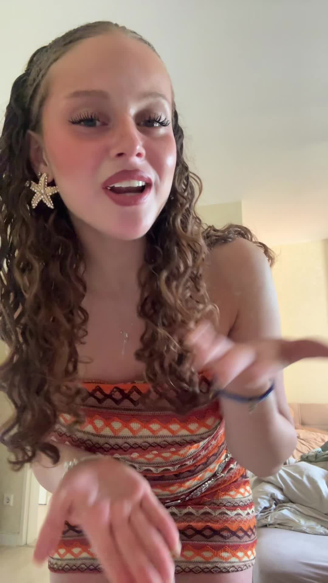 Video 1696250 from mayaa.zr