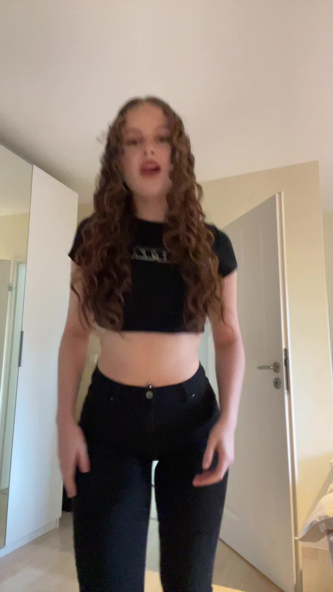 Video 1696279 from mayaa.zr