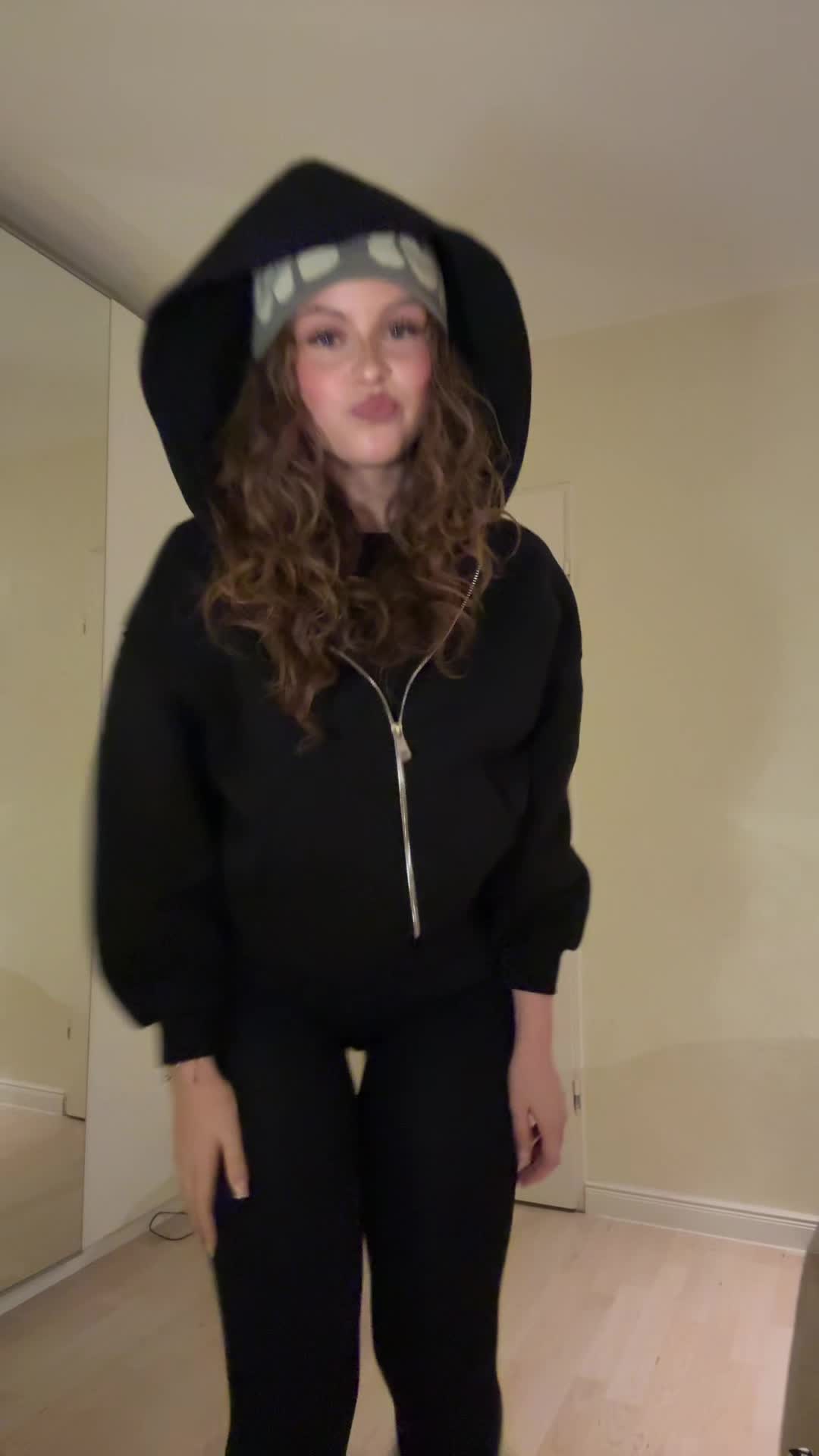 Video 1696306 from mayaa.zr