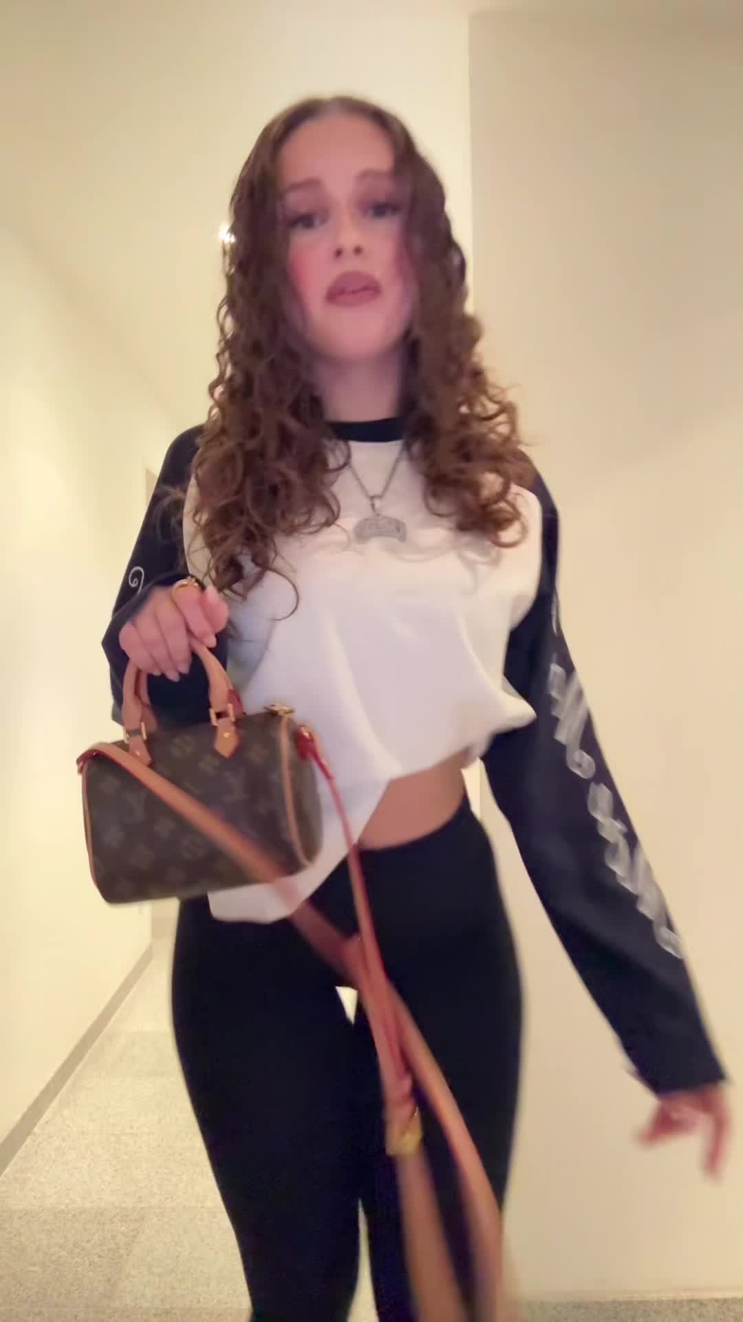 Video 1696318 from mayaa.zr