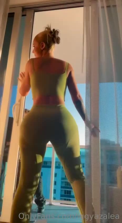 Video 15100 from Iggy Azalea