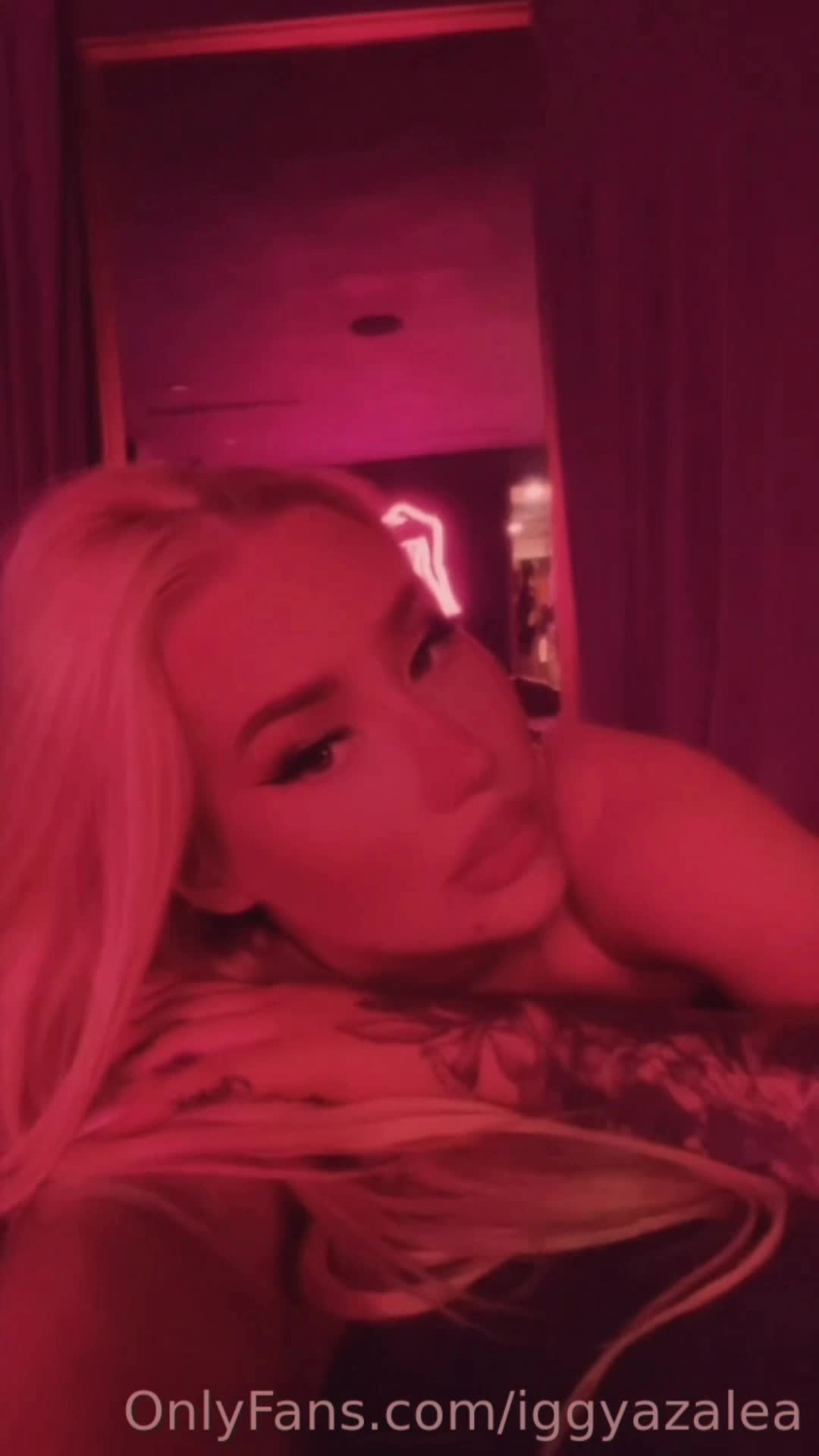Video 15101 from Iggy Azalea