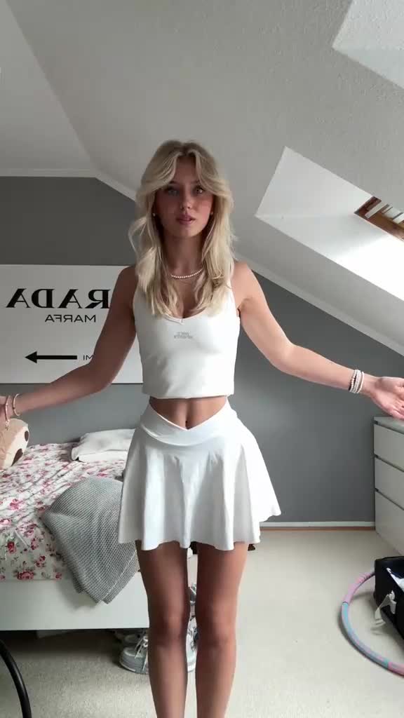 Video 16786 from Elena Zoe