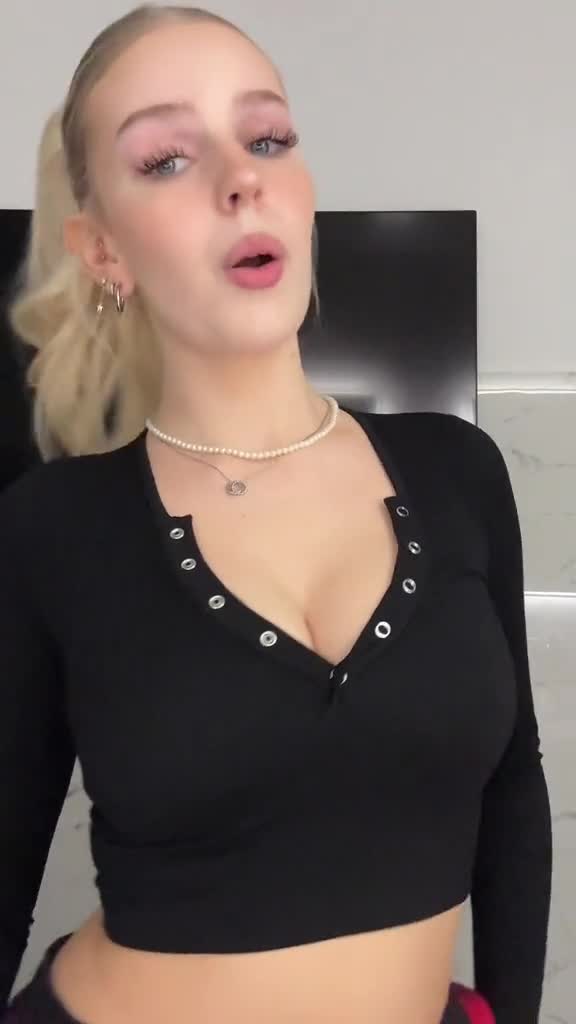 Video 16911 from x05miaa