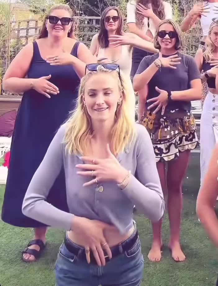 Video 20738 from Sophie Turner