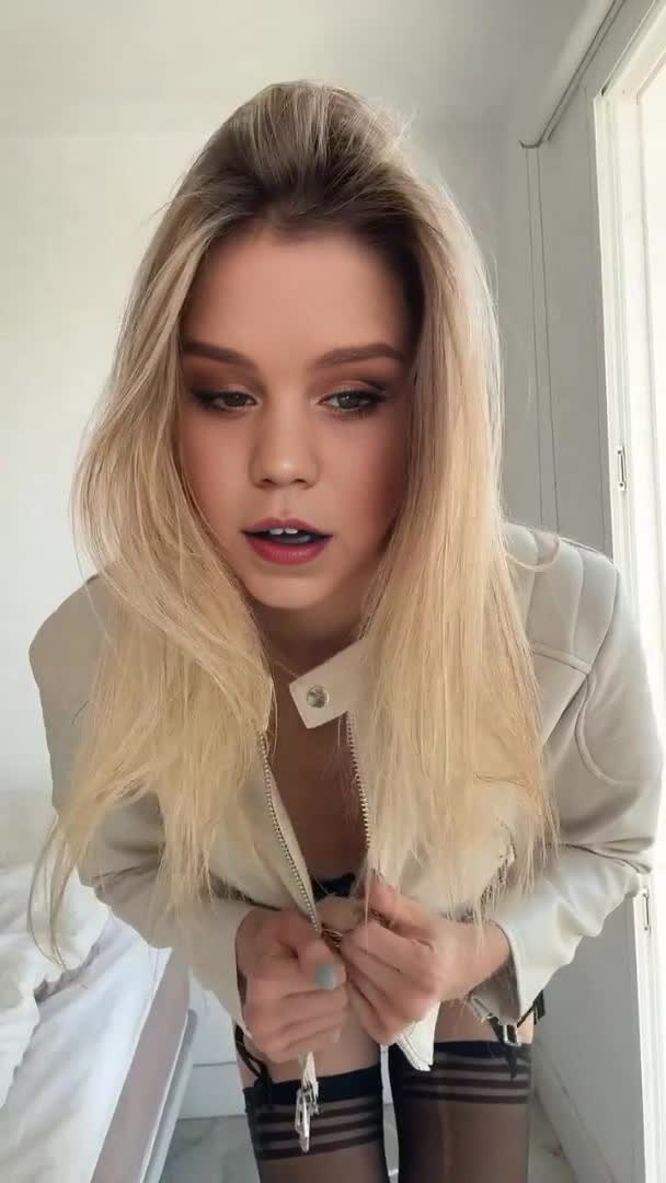 Video 20739 from Lea Peach