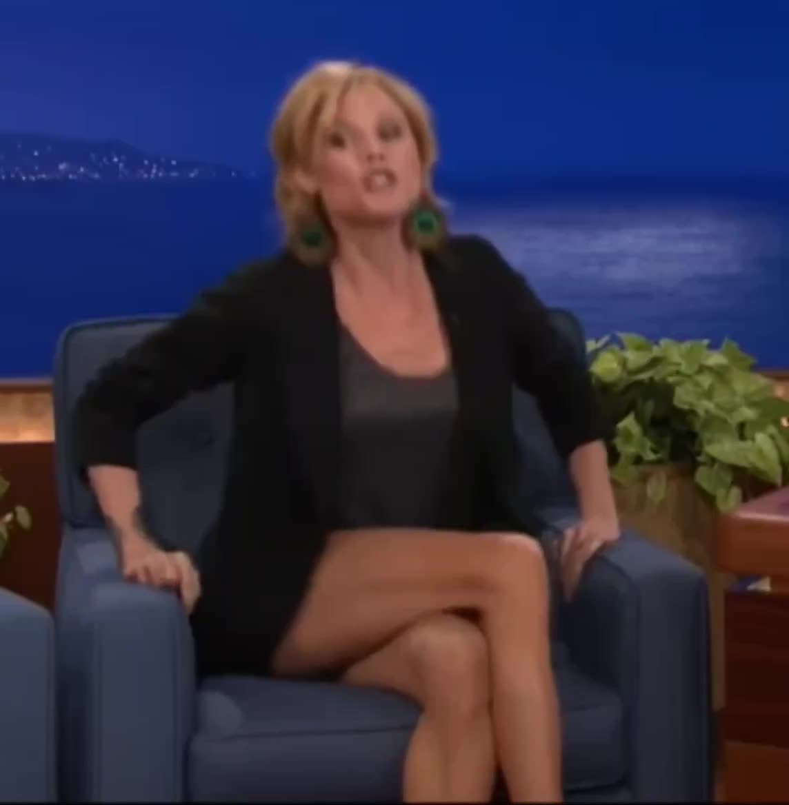 Video 20850 from Julie Bowen