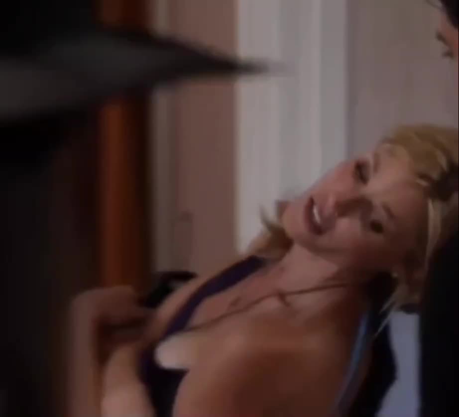 Video 20853 from Julie Bowen