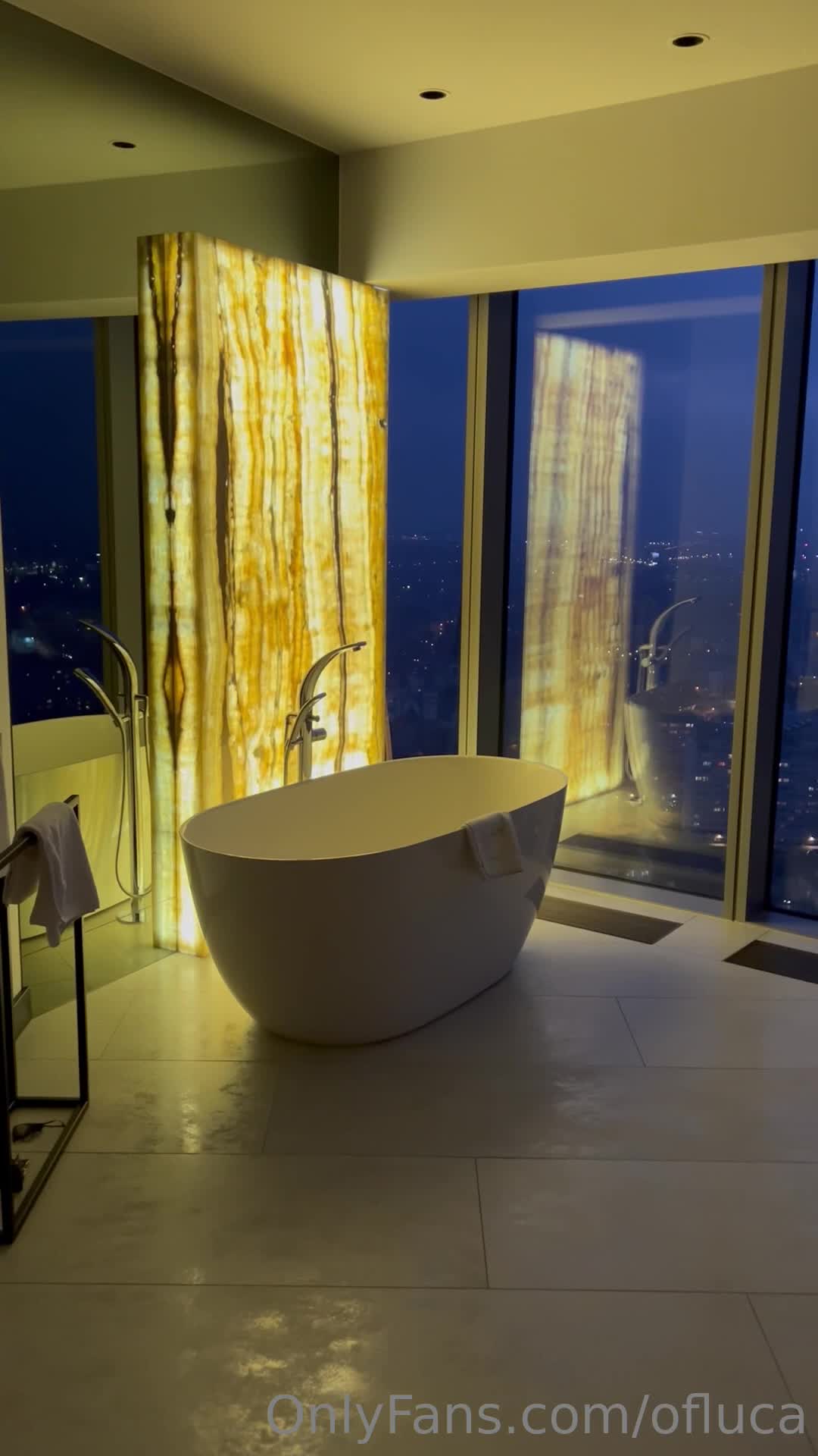 Video 21034 from Luca Jaro