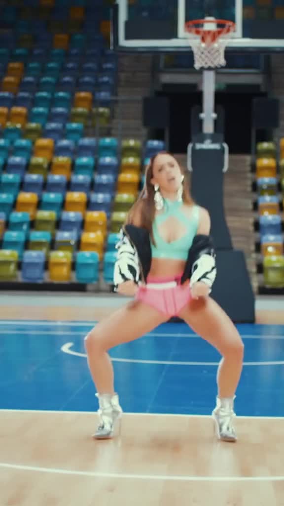 Video 22310 from Vanessa Mai