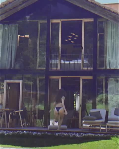 Video 22396 from Vanessa Mai