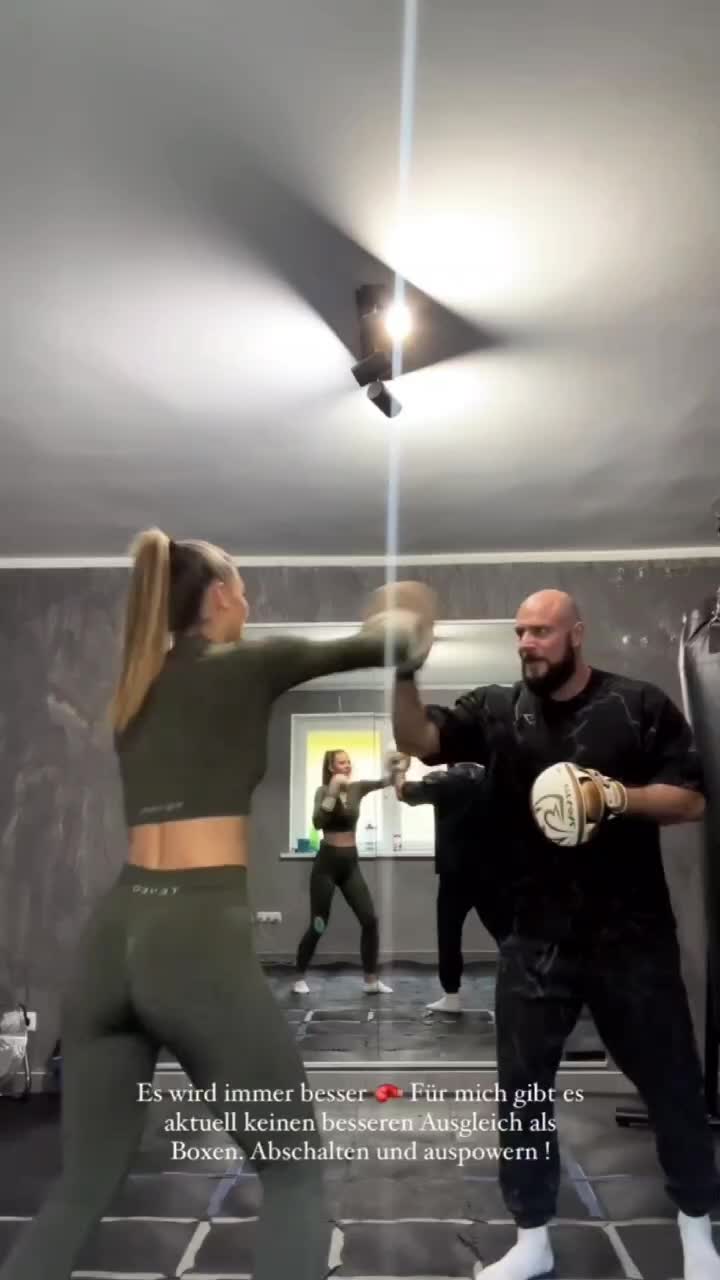 Video 22499 from Emilia BTE