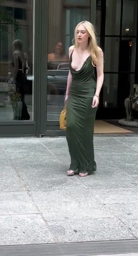 Video 25162 from Dakota Fanning