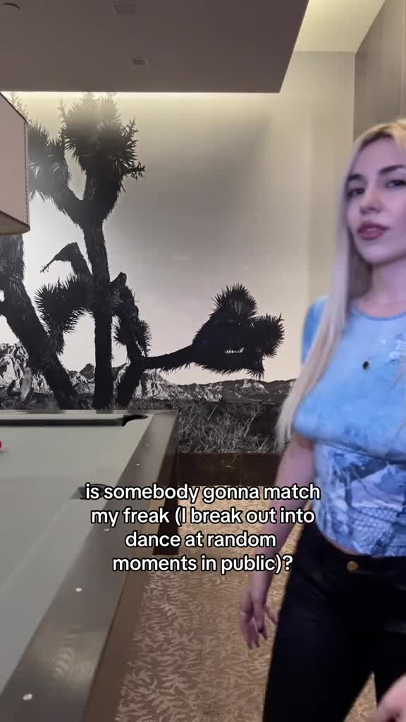 Video 25570 from Ava Max