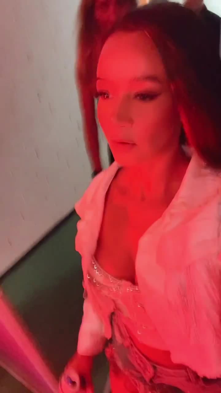 Video 26813 from Gabriella De Almeida Rinne