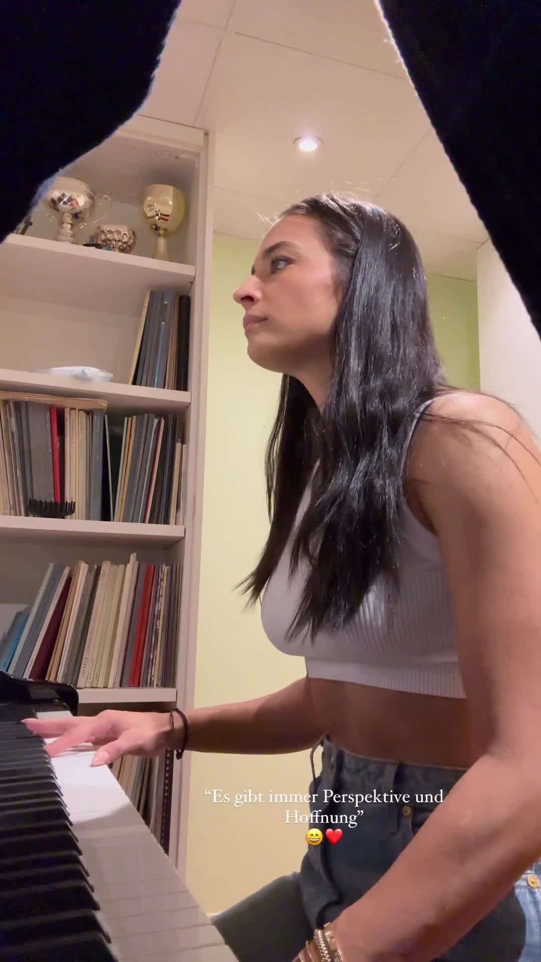 Video 26840 from Amira Aly / Pocher