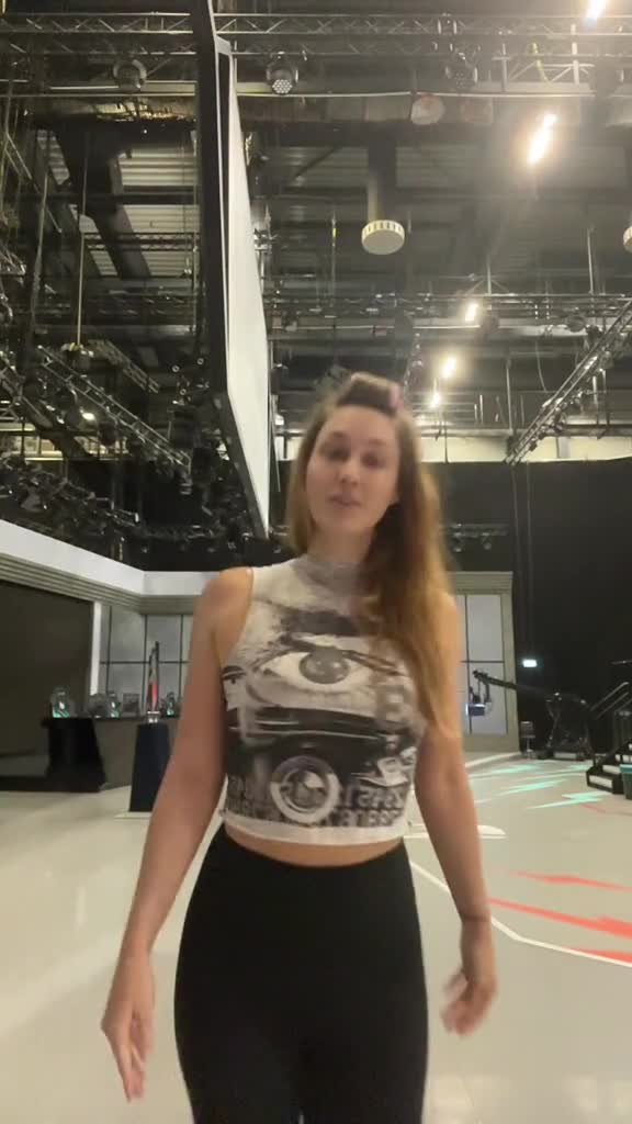 Video 26989 from Eefje Depoortere