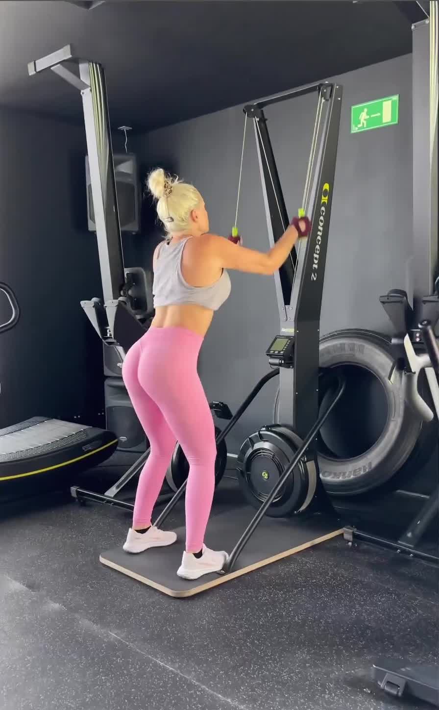 Video 27276 from Daniela Katzenberger