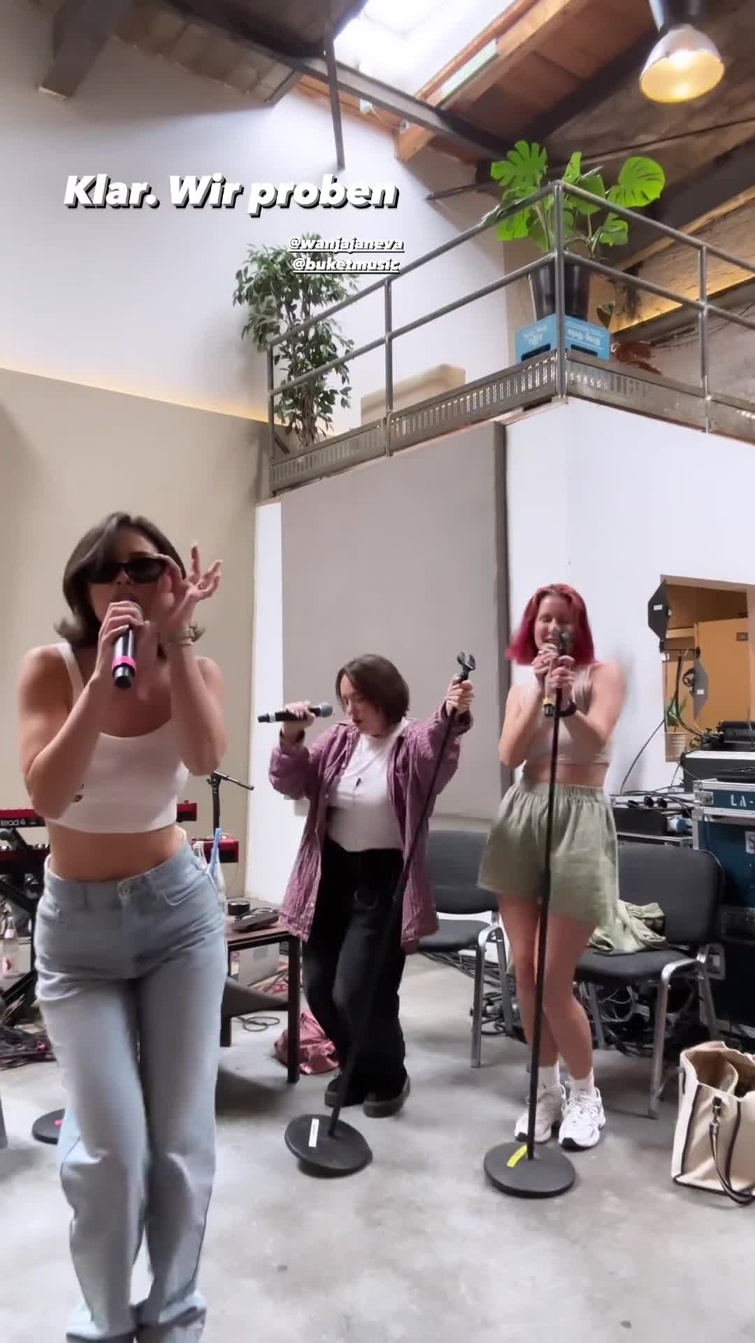 Video 27443 from Lena Meyer-Landrut