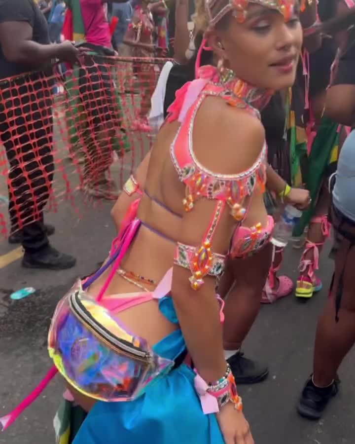 Video 27834 from Nathalie Emmanuel