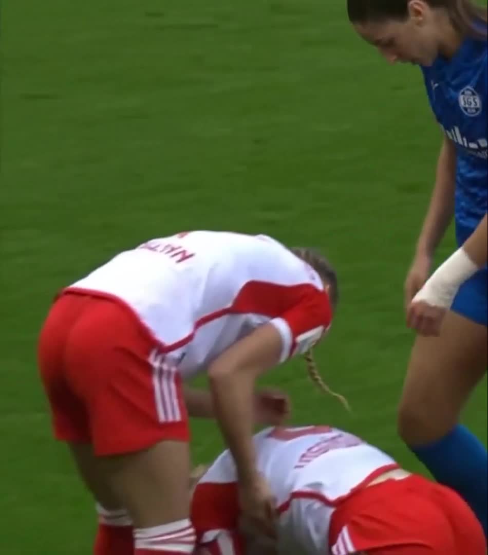 Video 27959 from Giulia Gwinn