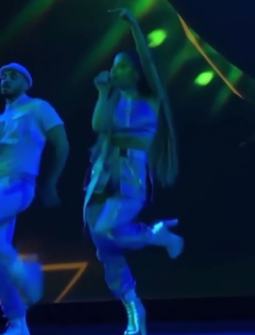 Video 28329 from Ariana Grande