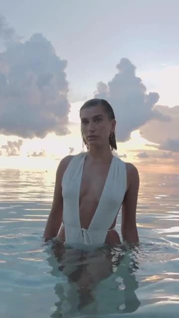 Video 28675 from Hailey Bieber
