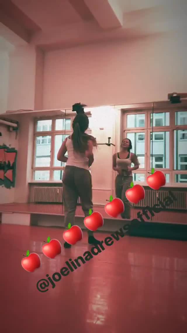 Video 28949 from Joelina Drews