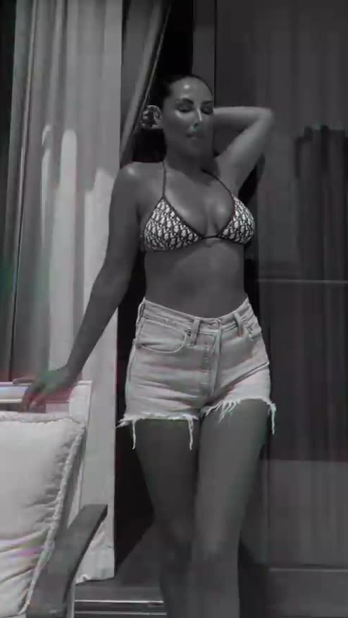 Video 29445 from Senna Gammour